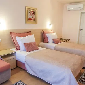 hotel-acropolis.varna-hotels.com/