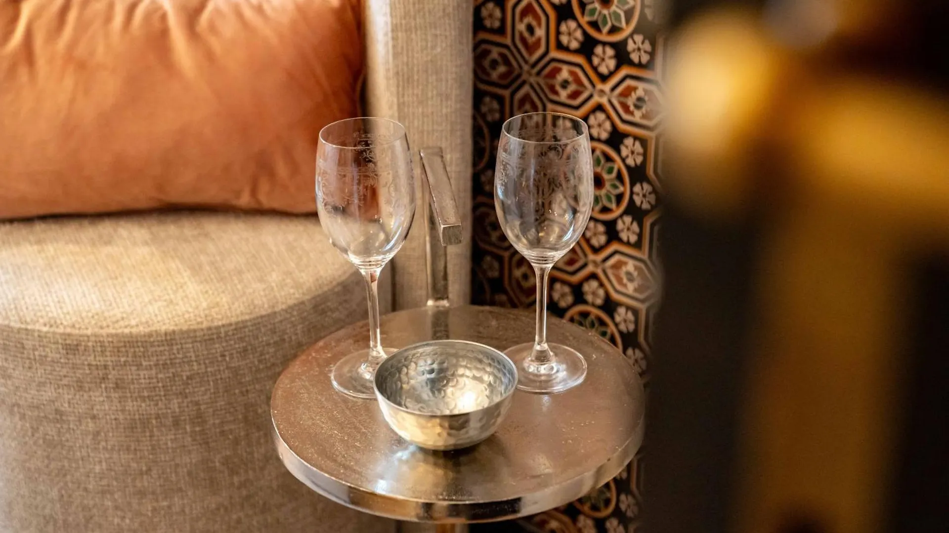 Bed & Breakfast Castelsuites Bruges Belgium