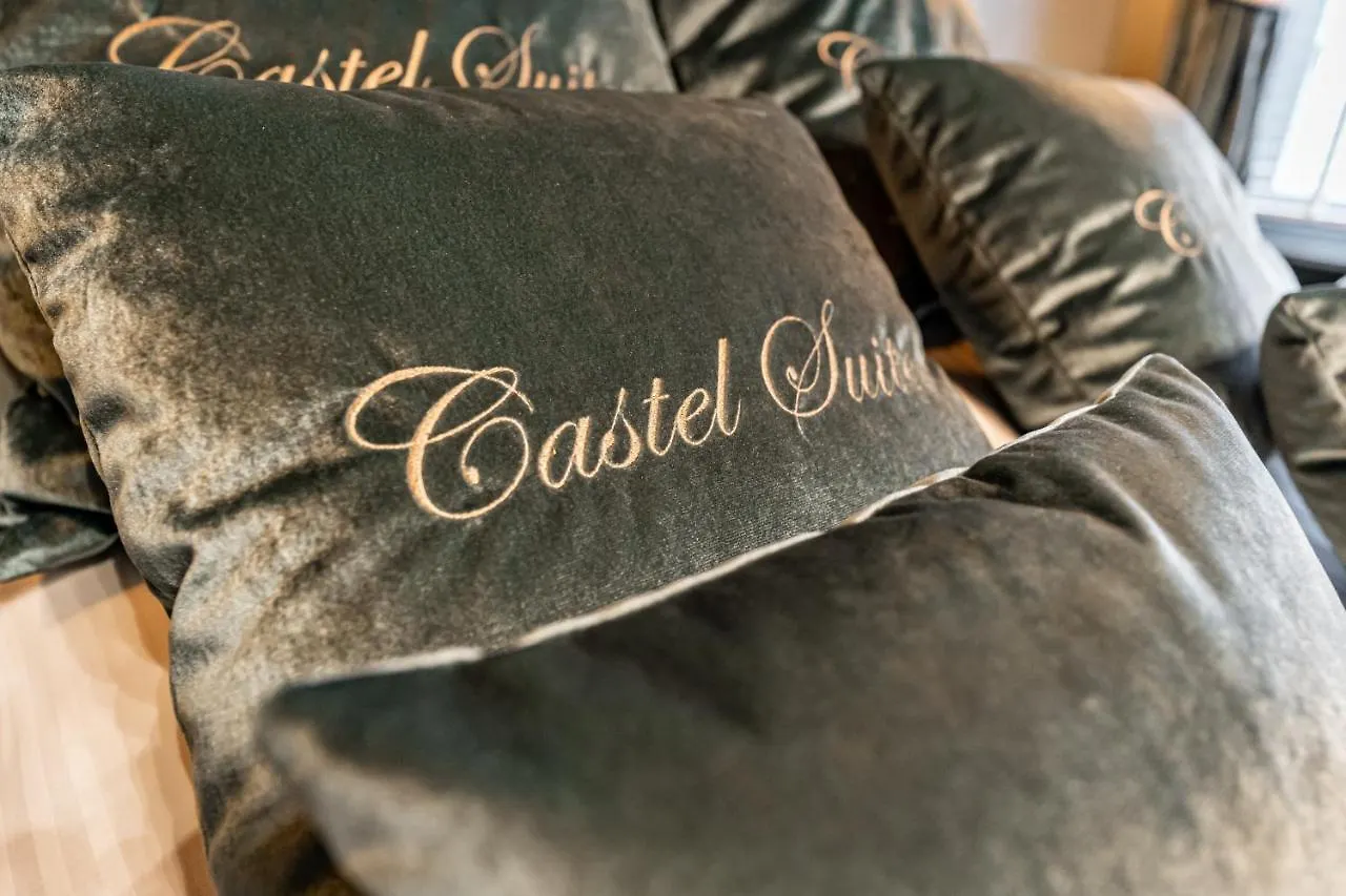 Bed & Breakfast Castelsuites Bruges Belgium
